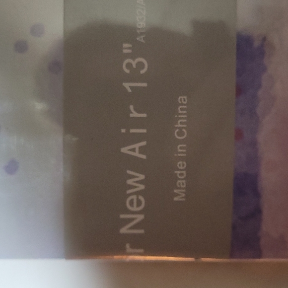 NEW MAC AIR 13" PROTECTIVE CASE - Picture 3 of 3